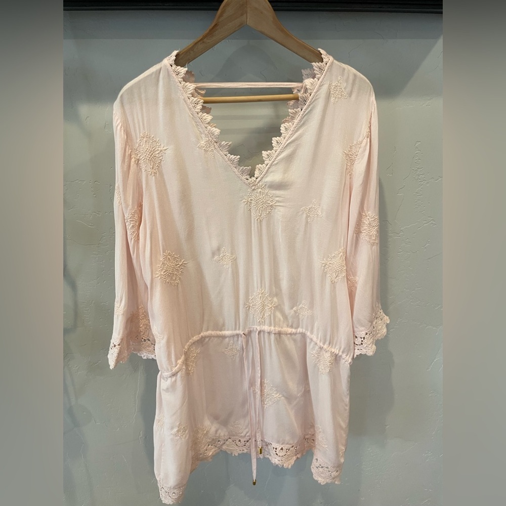 Blue Island Peach/pink embroidered Lace-Trimmed tunic size L
